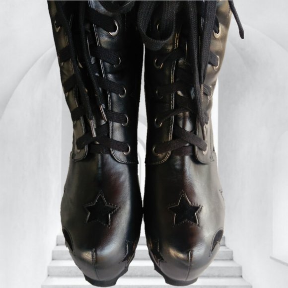 KILLSTAR 7 BLACK PLATFORM ANKLE BOOTS STARGAZER CRESCENT MOON STARS goth - Picture 12 of 15